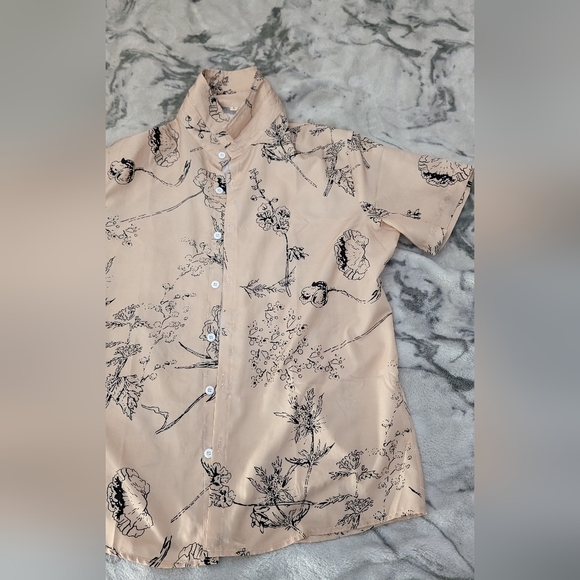 Shein Men Vacation Shirt - Picture 2 of 4